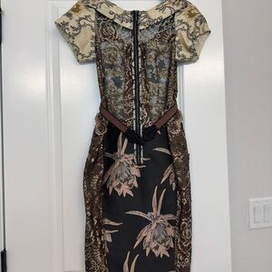 Elegant Floral Patterned Dress